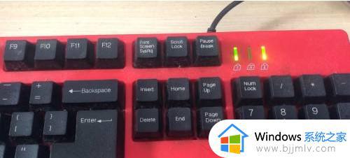 键盘右上角的第三个灯怎么关掉_电脑键盘右上角的第三个小灯如何关闭